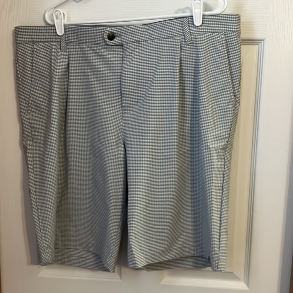 ADIDAS ULTIMATE365 GINGHAM SHORTS GOLF SIZE 40 grey